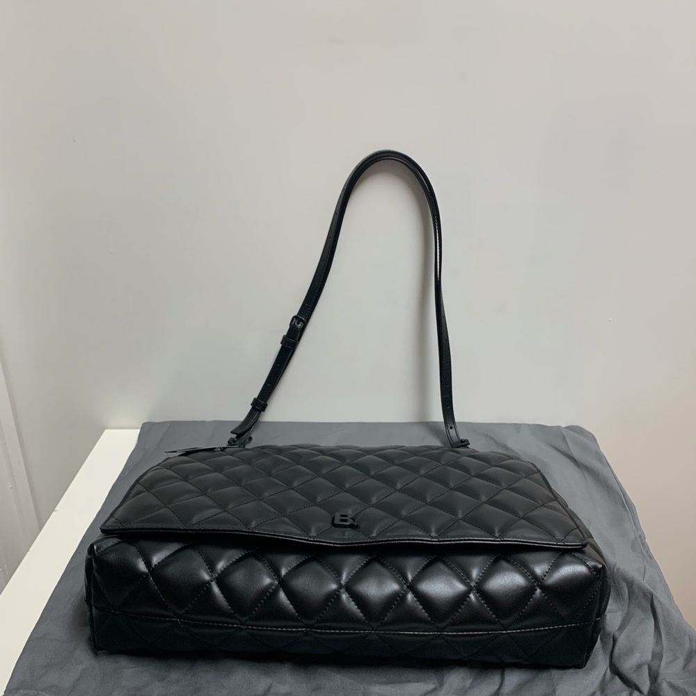 Balenciaga Touch quilted leather shoulder bag - Picture 6 of 9